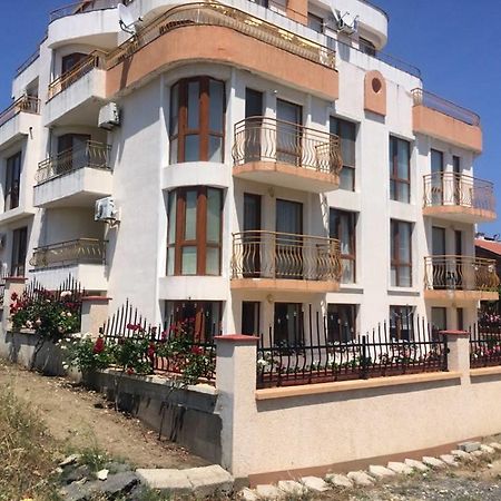 Private Studio Intsaraki - Sveti Vlas Extérieur photo