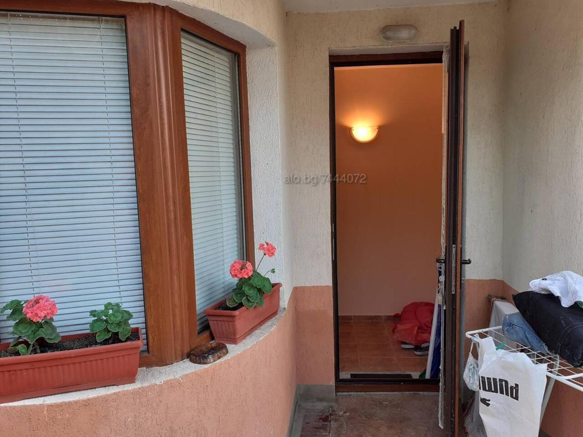 Private Studio Intsaraki - Sveti Vlas Extérieur photo